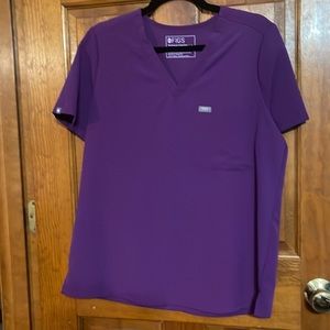 Figs magic purple Catarina scrub top